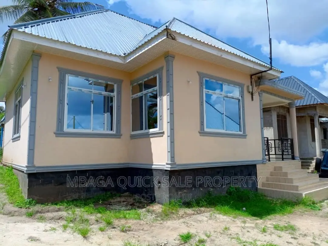 3bdrm House in Mbande, Mbangala for sale