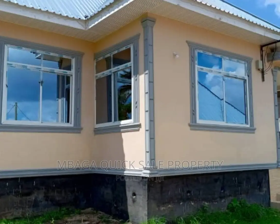 3bdrm House in Mbande, Mbangala for sale