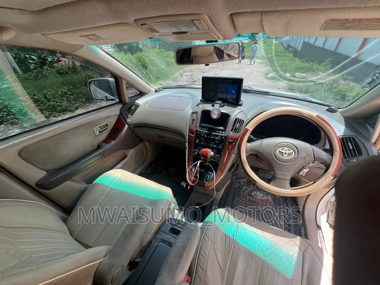 Toyota Harrier 2001 White