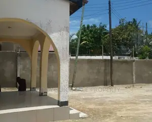 2bdrm House in Avocado, Mikocheni for rent