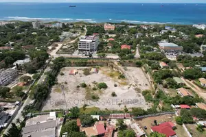 Corner Plot for Sale at Masaki