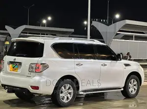 Nissan Patrol 2014 White