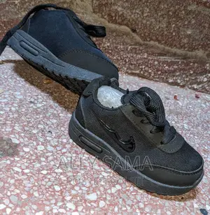 Kids Sneakers Nike Black Full