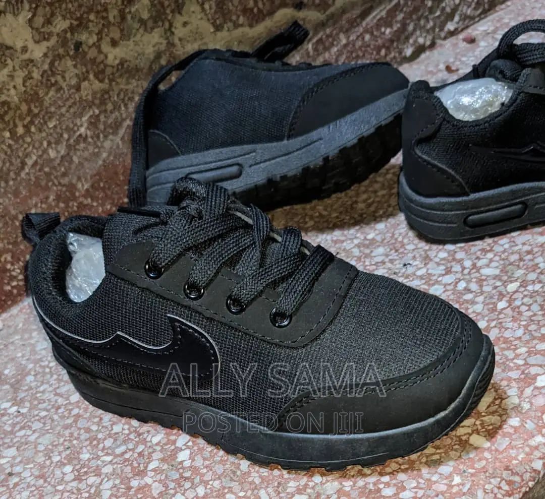 Kids Sneakers Nike Black Full