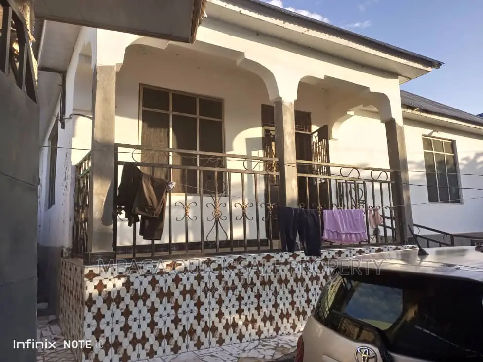 4bdrm House in Mbande, Mbangala for sale