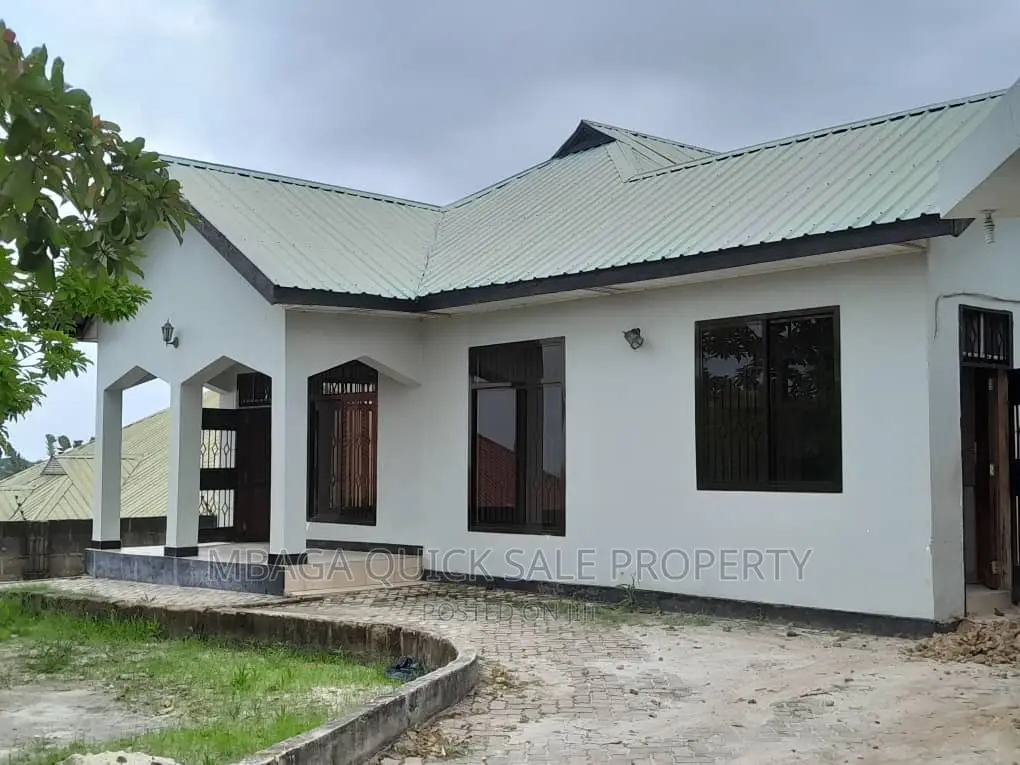 3bdrm House in Salasala Iptl, Mbezi for rent