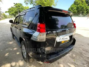 Toyota Land Cruiser Prado 2013 Black
