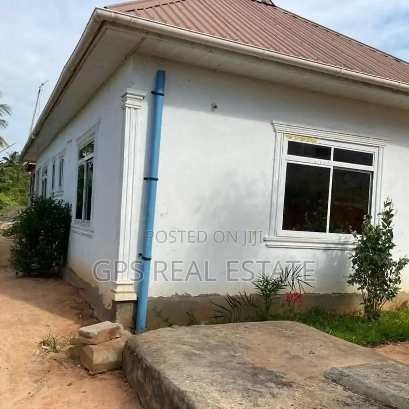 4bdrm House in Kigamboni Mwembe for sale