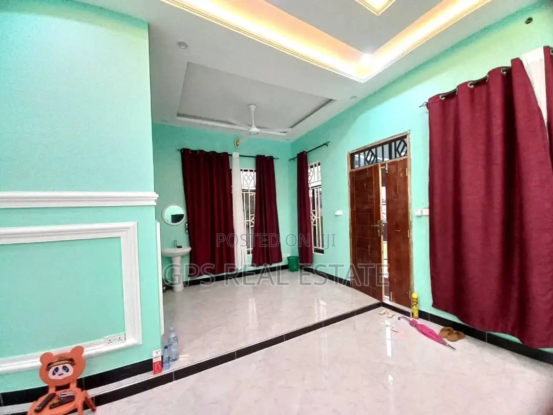 3bdrm House in Mbezi Mwisho Kifuru, Kinondoni for sale