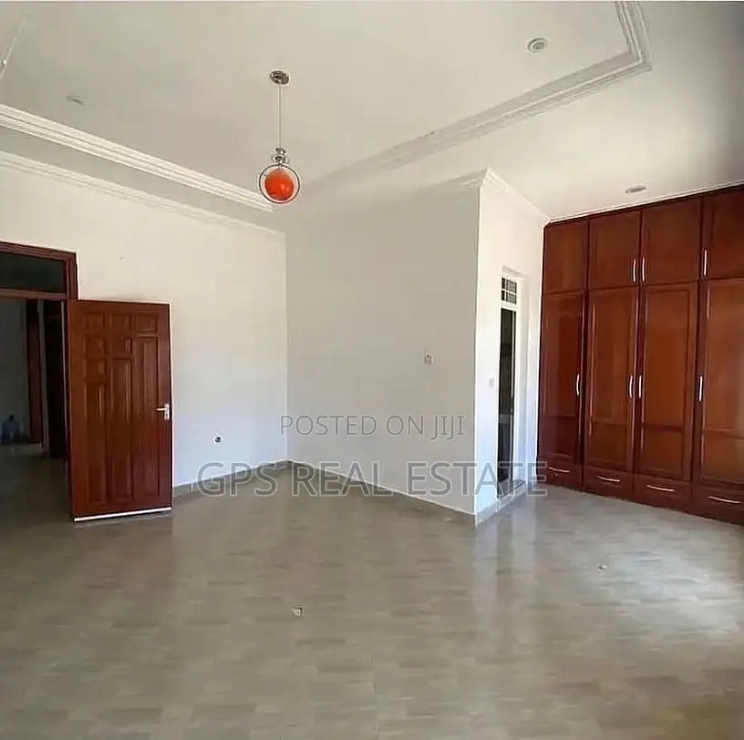 3bdrm House in Mbweni, Kinondoni for sale