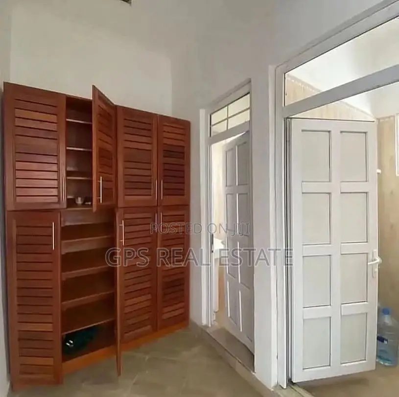 3bdrm House in Mbweni, Kinondoni for sale