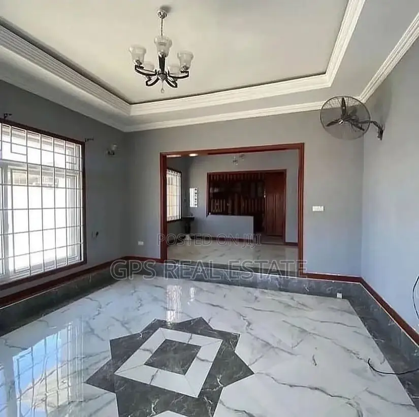 3bdrm House in Mbweni, Kinondoni for sale