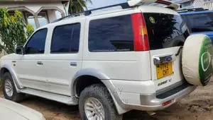 Ford Everest 2008 White