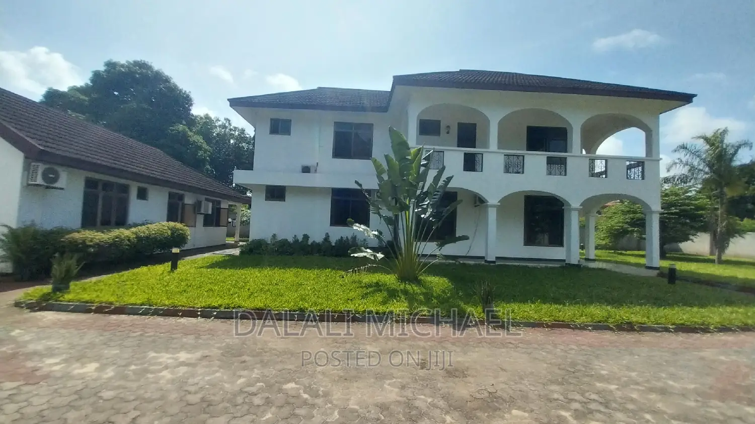 4bdrm Mansion in Bahari Beach for rent