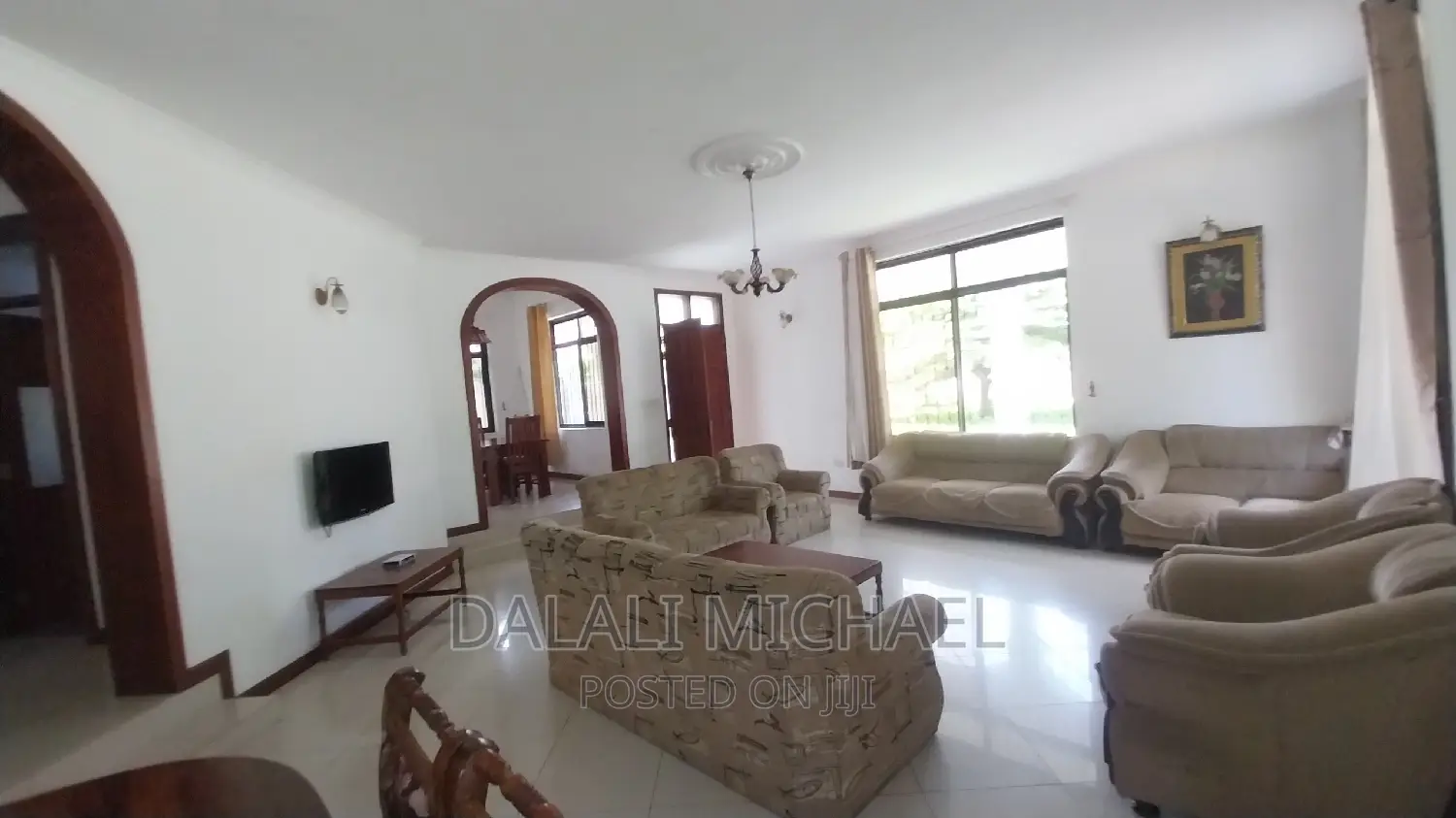 4bdrm Mansion in Bahari Beach for rent