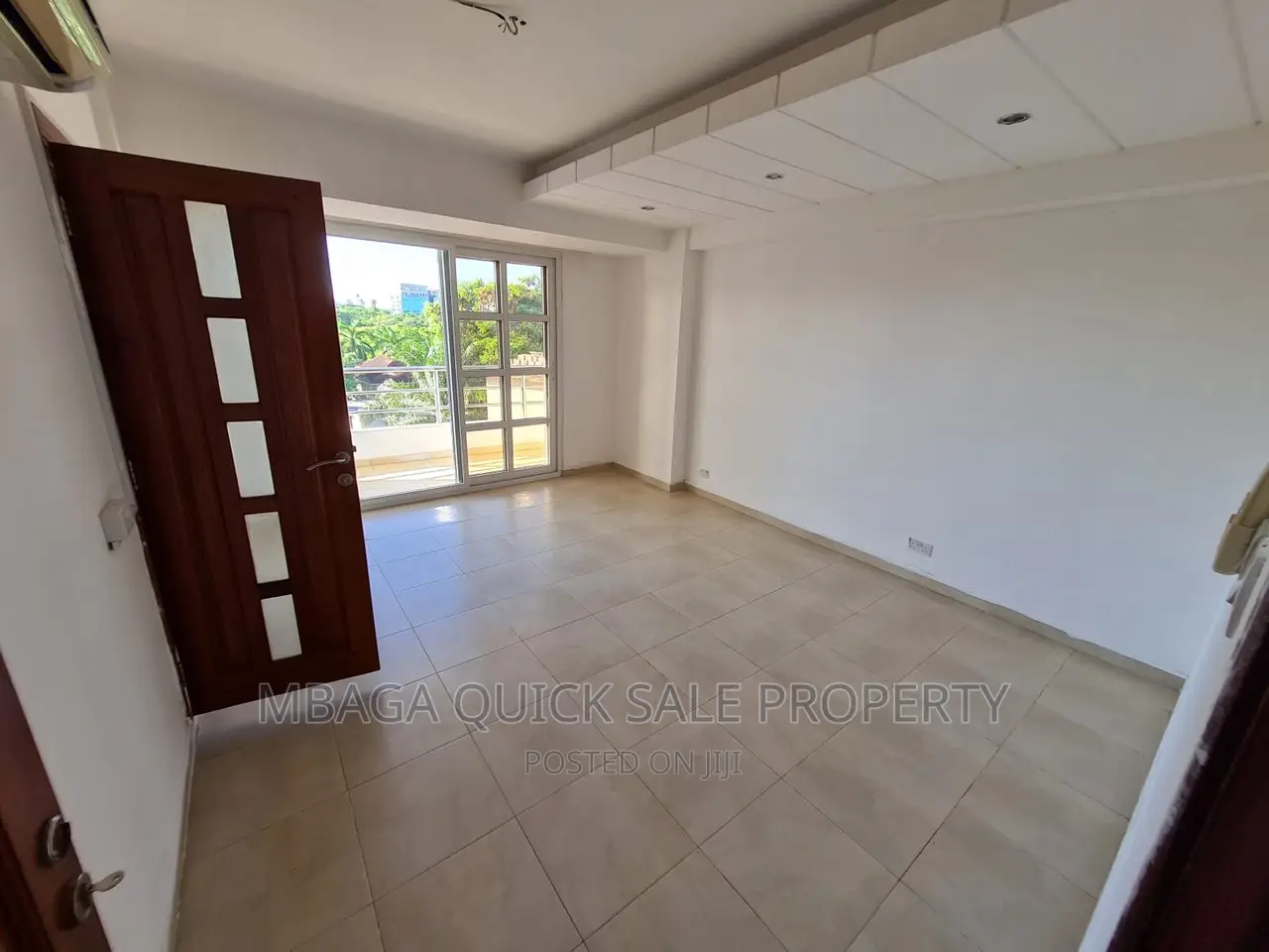 3bdrm Apartment in Upanga for sale