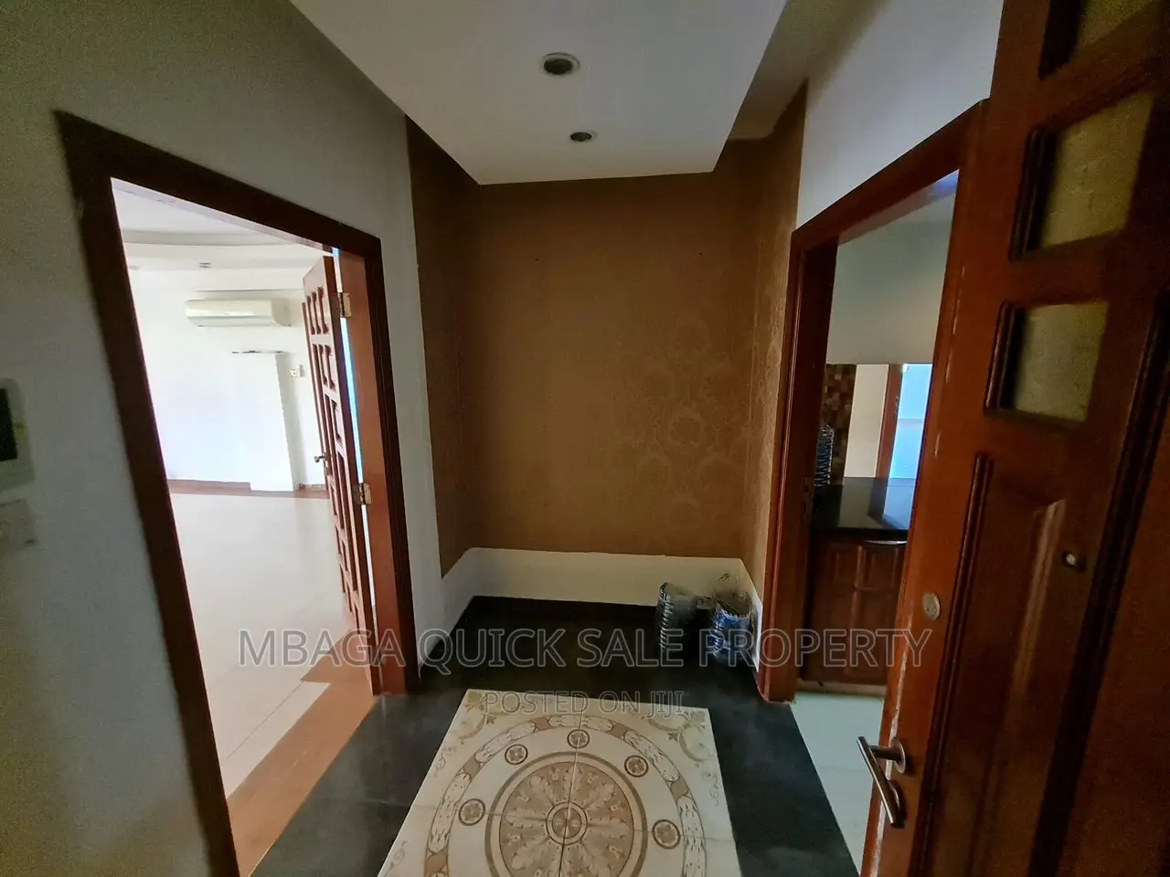 3bdrm Apartment in Upanga for sale