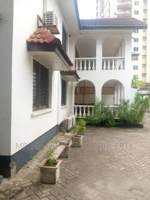 3bdrm House in Upanga for sale