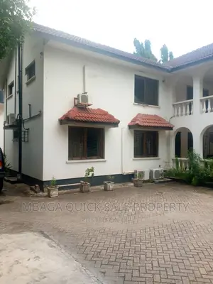 3bdrm House in Upanga for sale