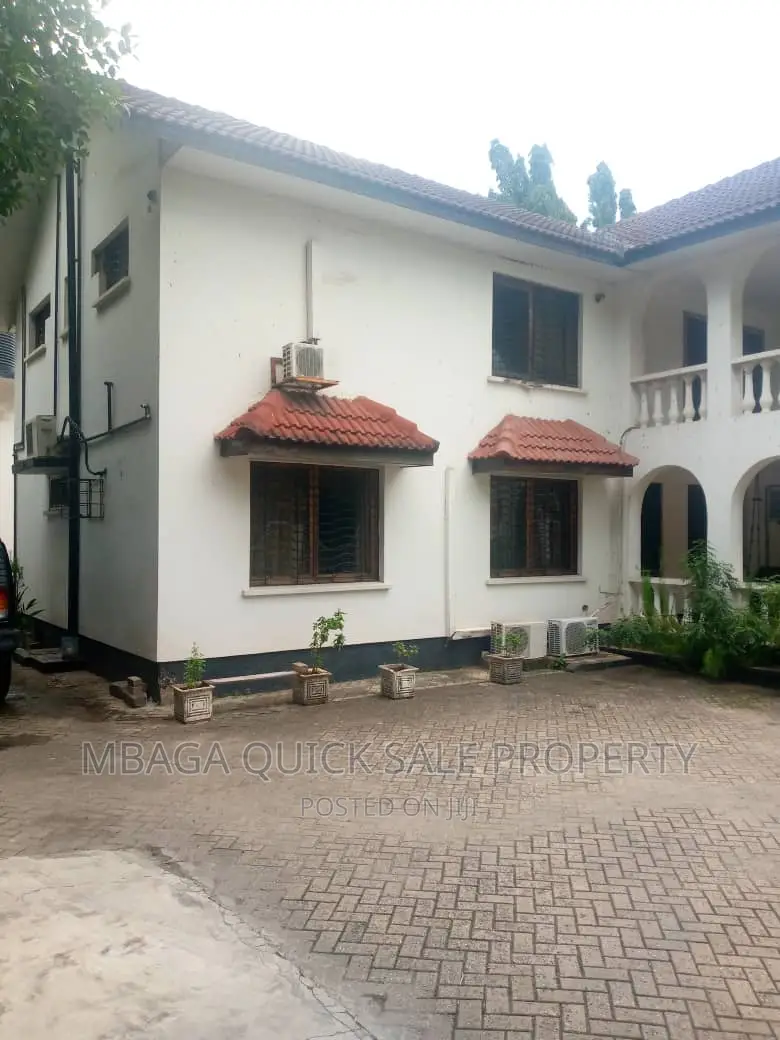 3bdrm House in Upanga for sale