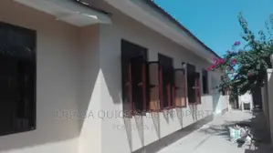 3bdrm House in Sinza Madukani for sale
