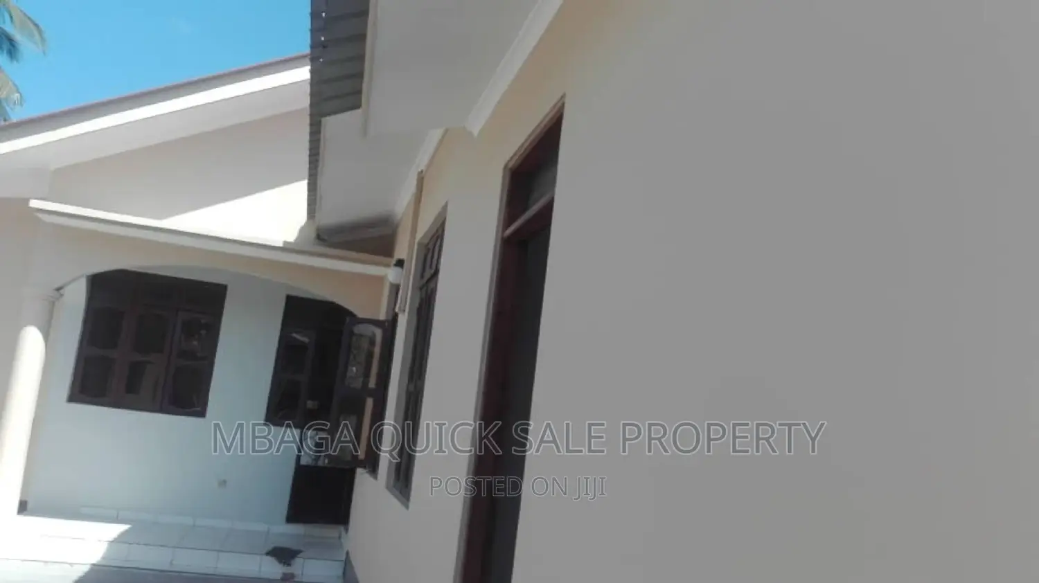 3bdrm House in Sinza Madukani for sale