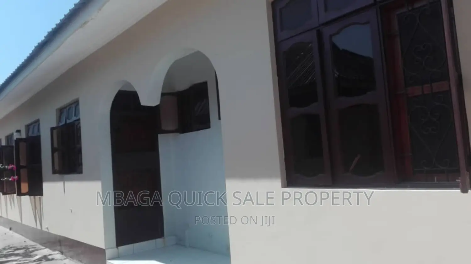3bdrm House in Sinza Madukani for sale