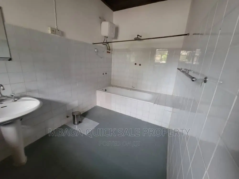 3bdrm House in Mbezi Beach for rent