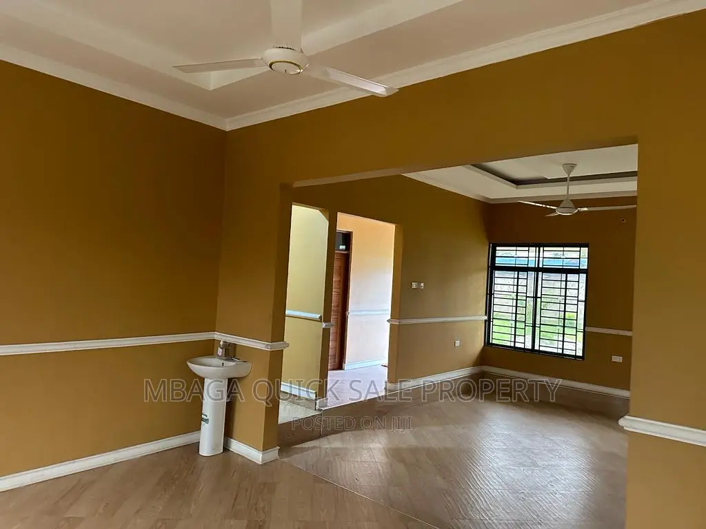 3bdrm House in Mwanagati, Mzinga for sale