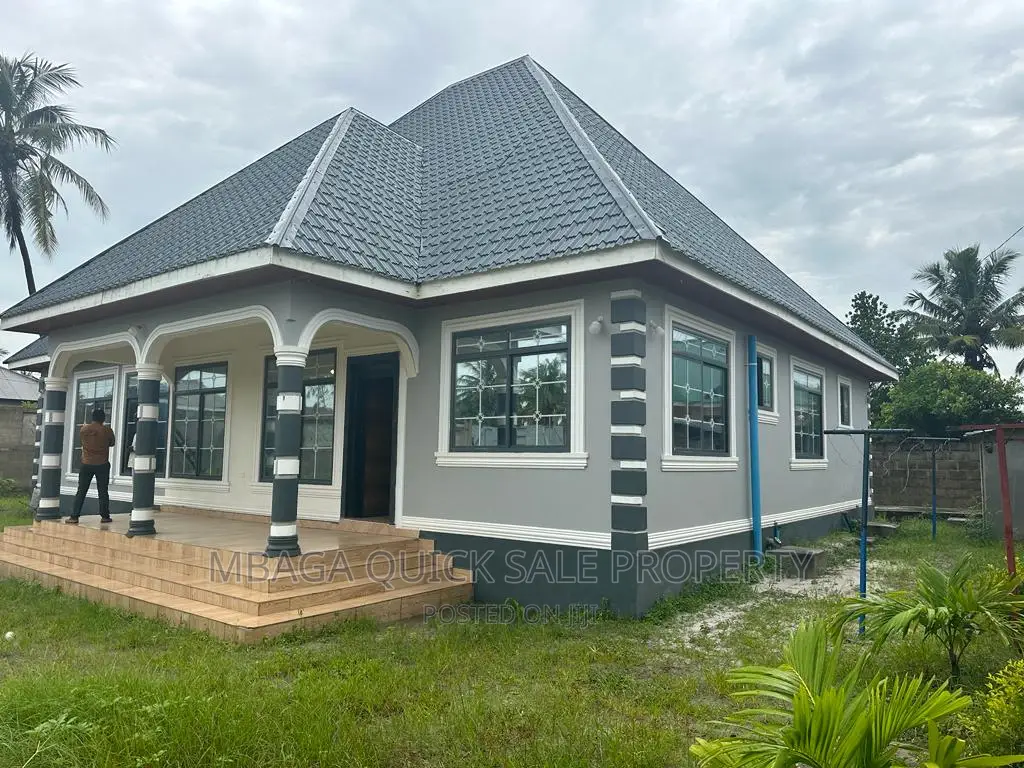 3bdrm House in Mwanagati, Mzinga for sale