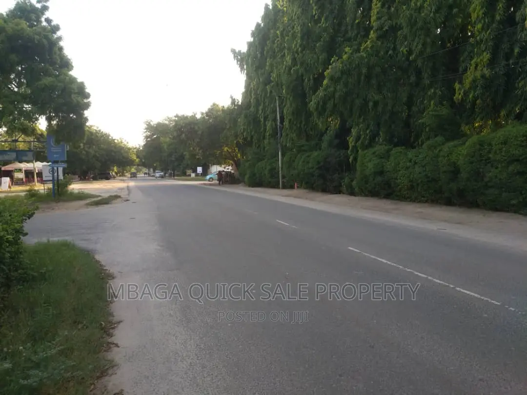 Plot for Rent at Ada Estate