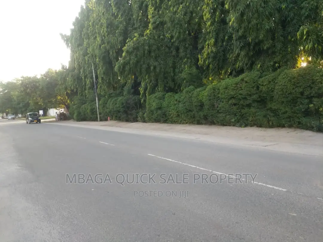 Plot for Rent at Ada Estate