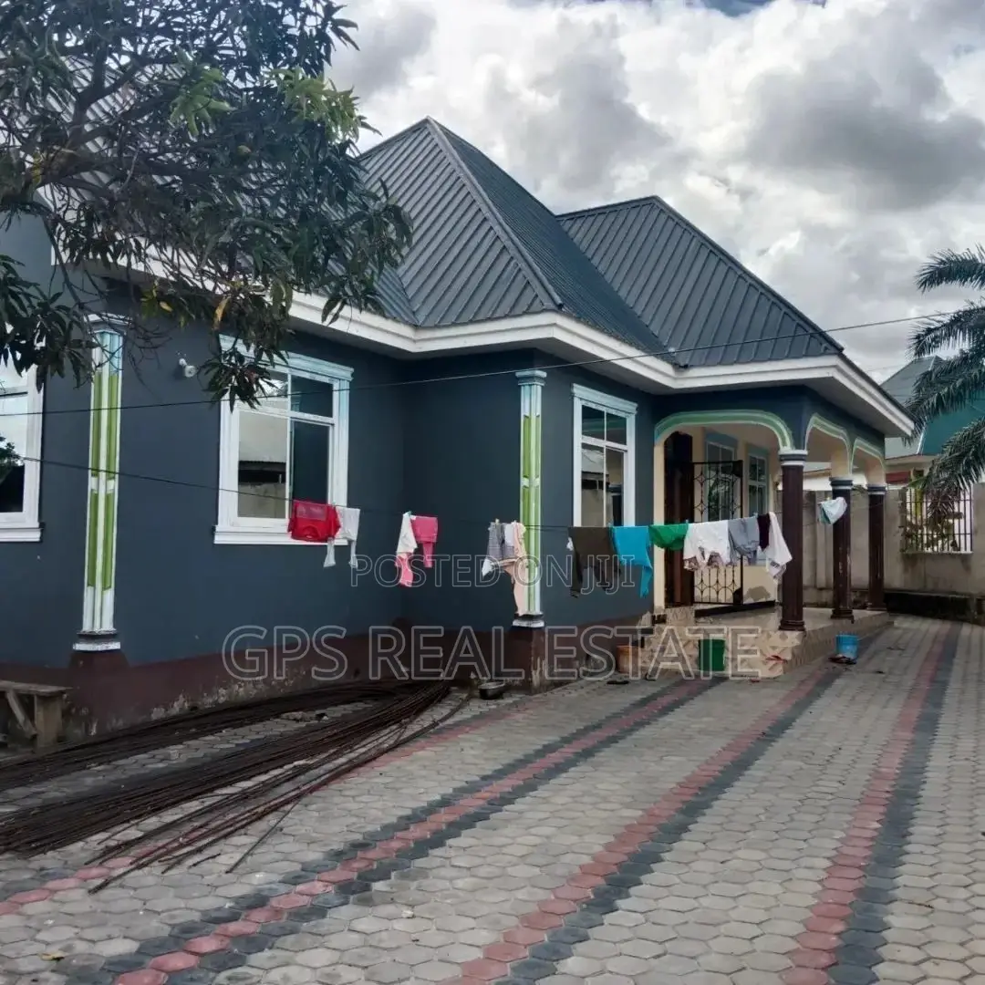 3bdrm House in Mbezi Malamba Mawili, Kinondoni for sale