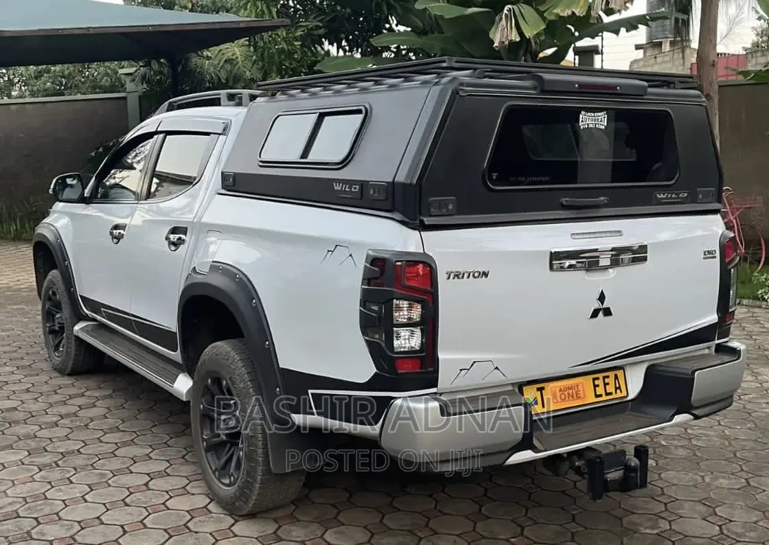 Mitsubishi Triton 2019 White