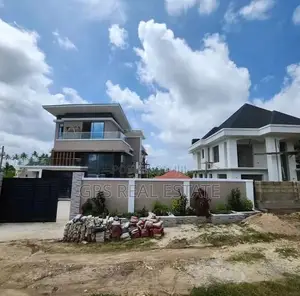 5bdrm House in Goba Kinzudi, Kinondoni for sale