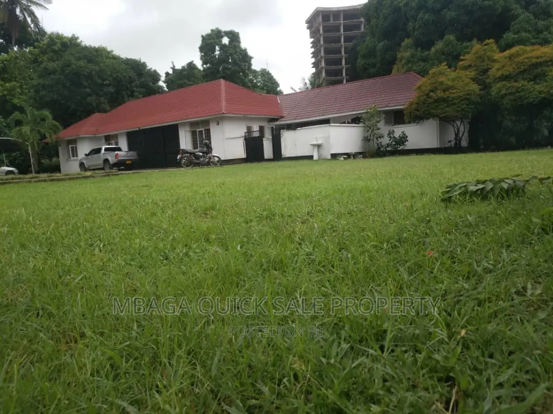 4bdrm House in Ada Estate for rent