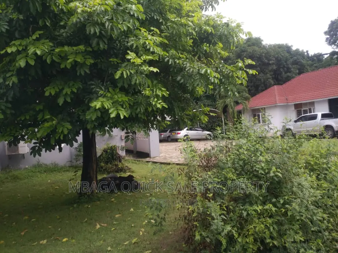 4bdrm House in Ada Estate for rent