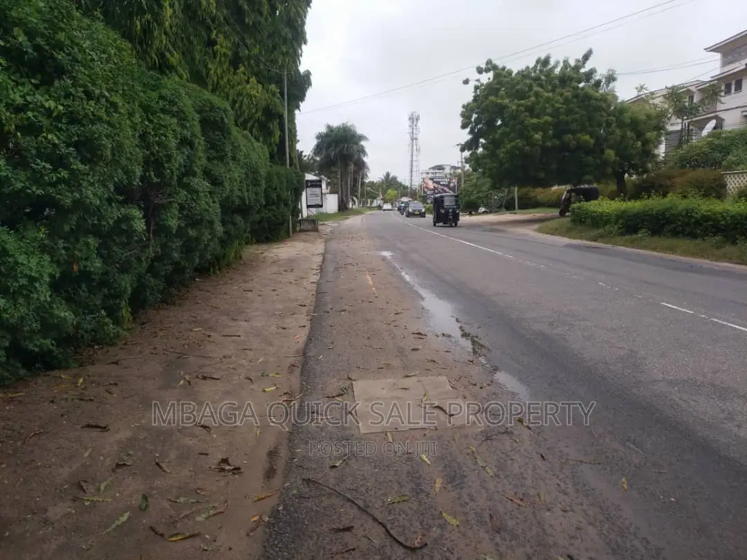 4bdrm House in Ada Estate for rent