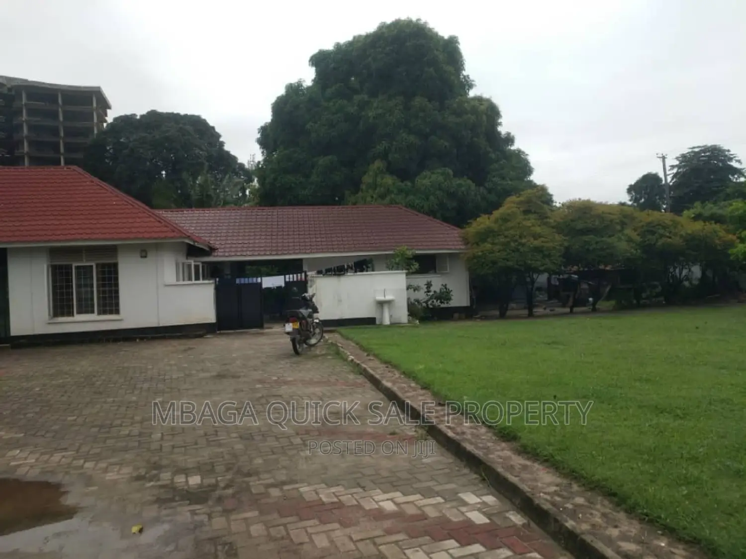 4bdrm House in Ada Estate for rent