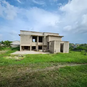 6bdrm Bungalow in Goba for sale