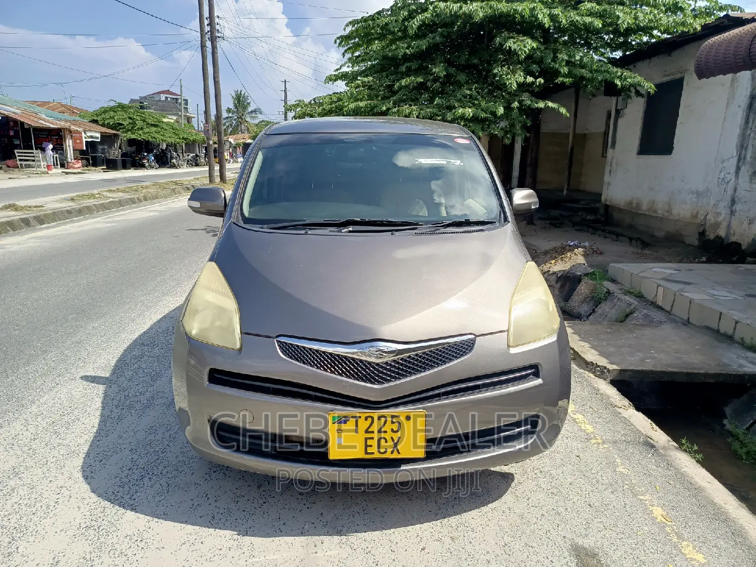 Toyota Ractis 1.3 FWD 2005 Gray