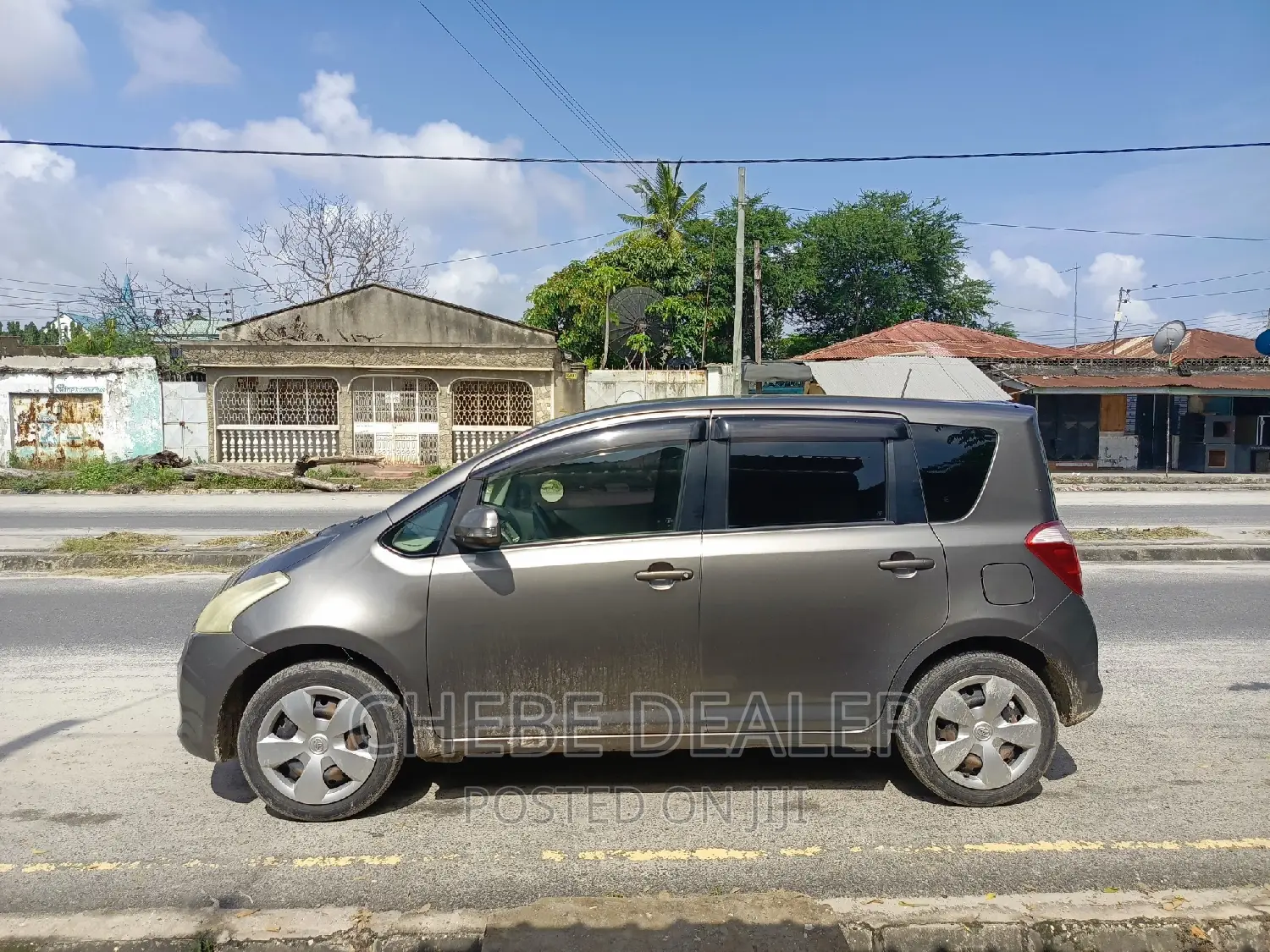 Toyota Ractis 1.3 FWD 2005 Gray