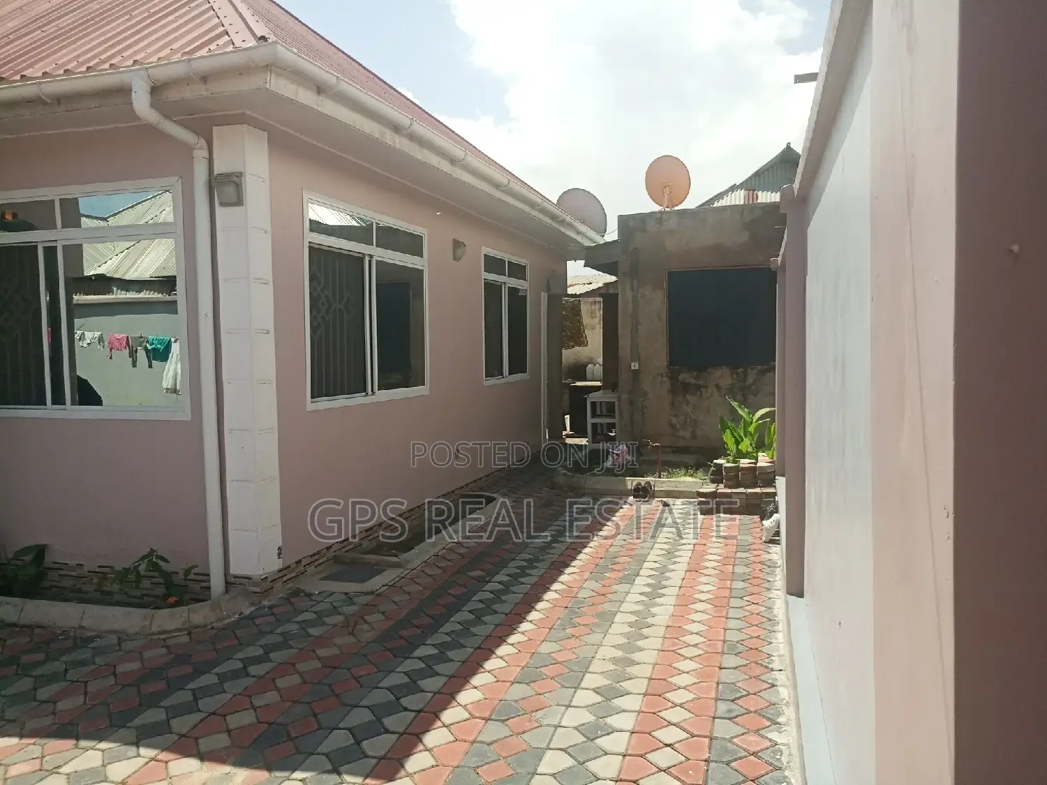 3bdrm House in Kinyerezi, Kinondoni for sale