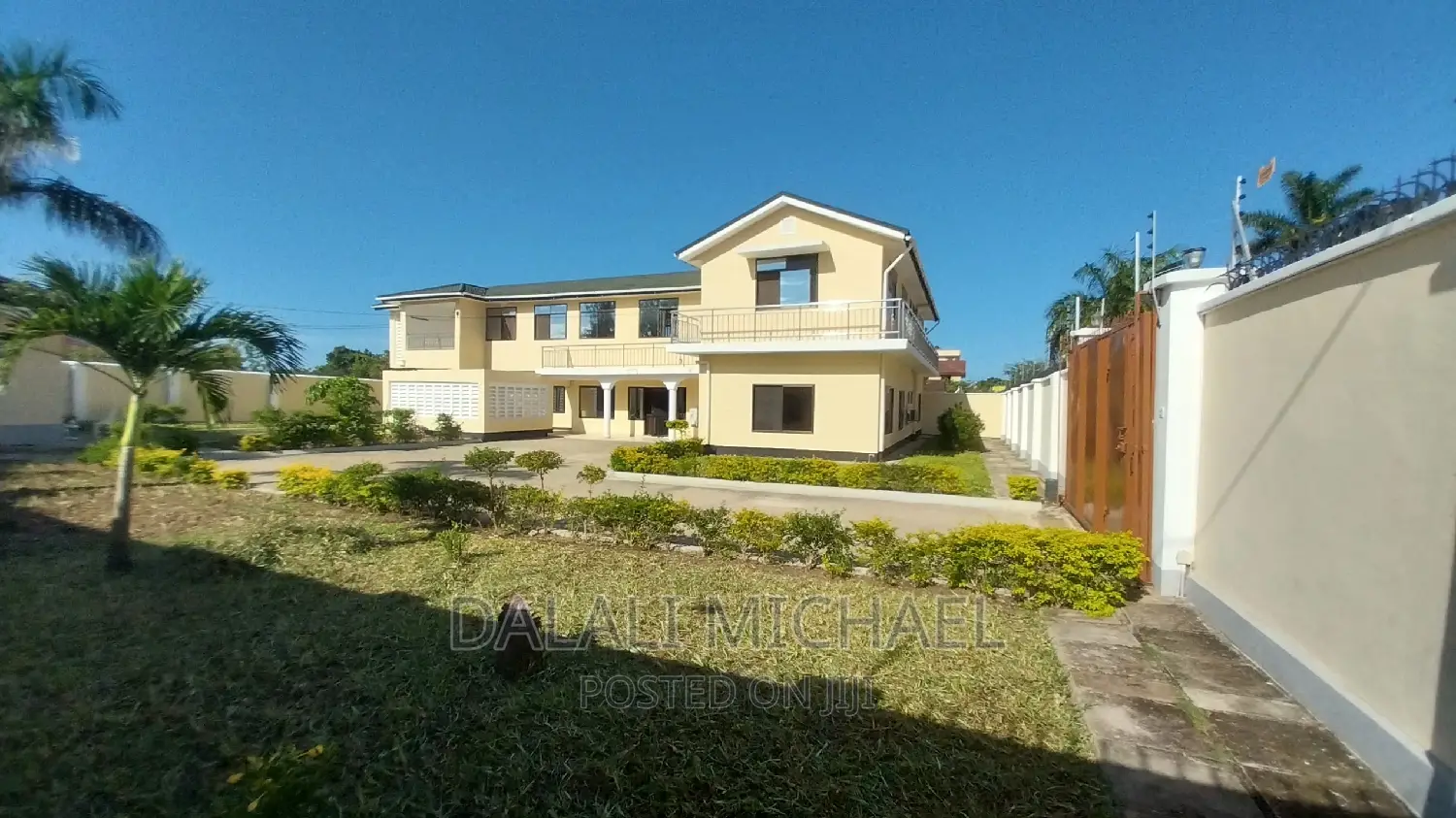 4bdrm Block of Flats in Mbezibeach for rent