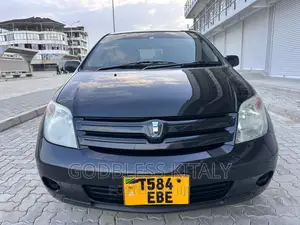 Toyota IST 2003 Black