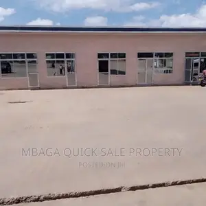 4bdrm Duplex in Same, Chome for sale