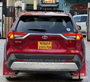 Toyota RAV4 2019 Red