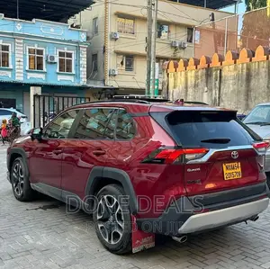 Toyota RAV4 2019 Red