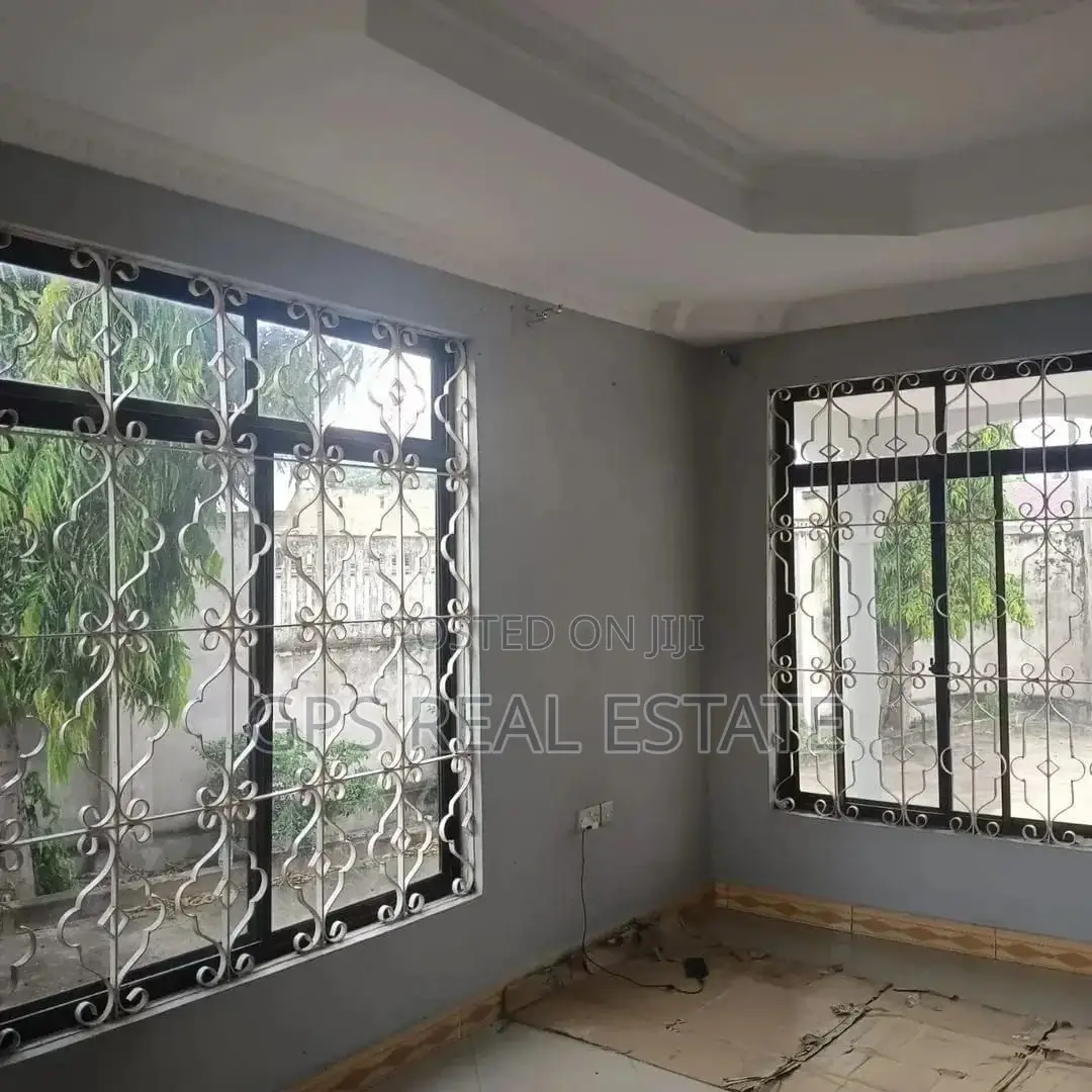 3bdrm House in Tabata Sanene for sale
