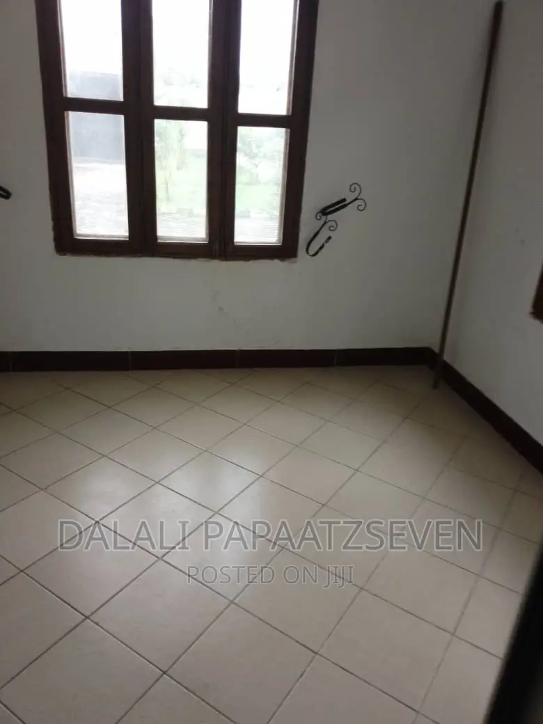 1bdrm Apartment in Dalalipapaatzseven, Kinondoni for rent